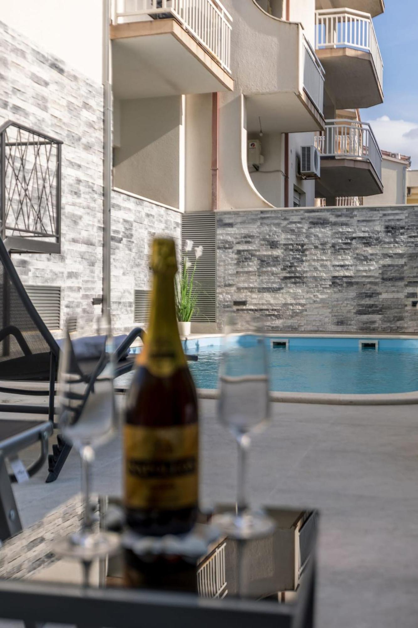 Holiday Apartments Stobrec 2 Split Exterior photo
