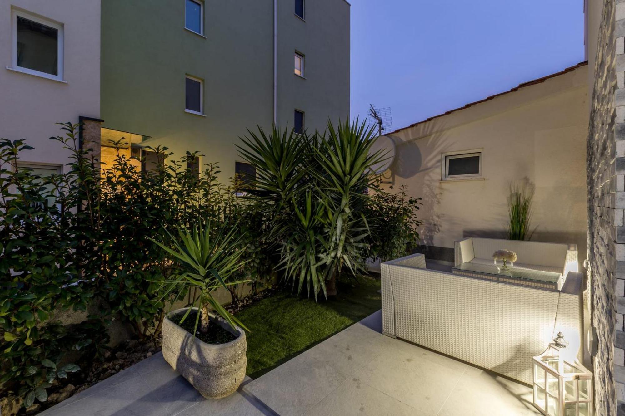 Holiday Apartments Stobrec 2 Split Exterior photo